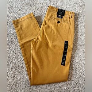 Lived-in Chino, Skinny Fit, Mustard | Banana Republic